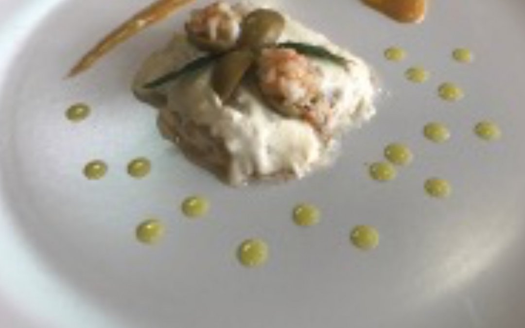 Aceituna Gordal rellena de trocitos de gambas al ajillo